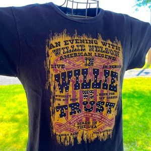 Concert Tee! Willie Nelson!!!